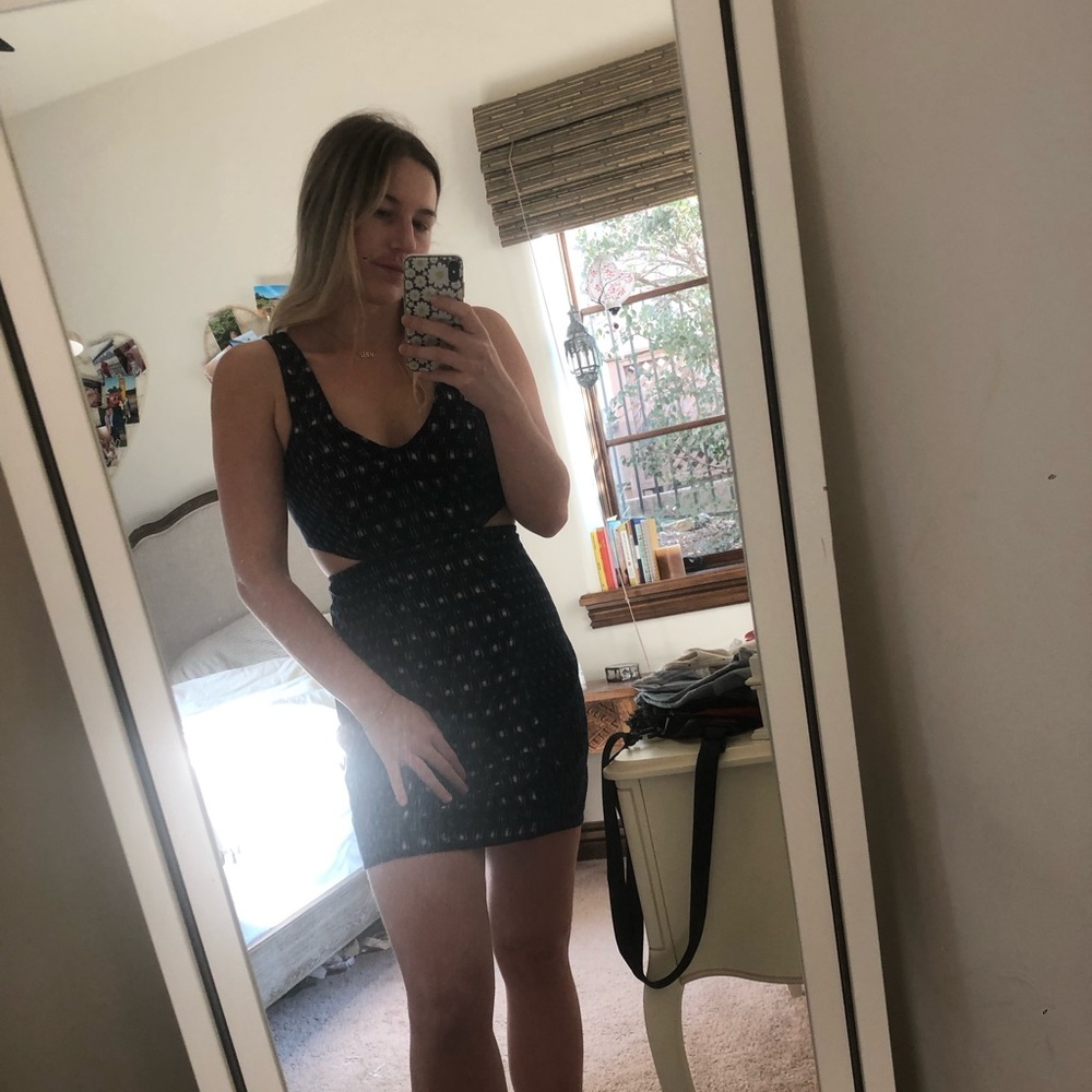 3 dresses and one pair of shorts (S/M)